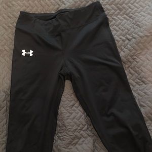 Kids Under Armour black leggings.